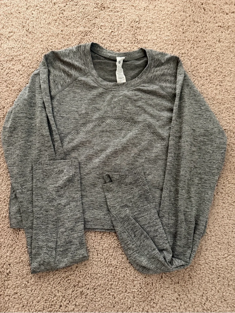 Lululemon Swiftly Cropped Gray Long-Sleeve